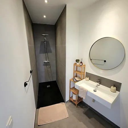 Family On The Ground Floor With Terrace - Panne A Cote דירה *